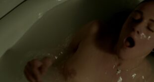Ariane Labed nude and hot sex Une place sur la Terre FR 2013 1080p Web 3