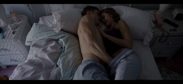 Ella Purnell hot fingering in bed Yellowjackets 2021 s1e1 UHD 2160p 2