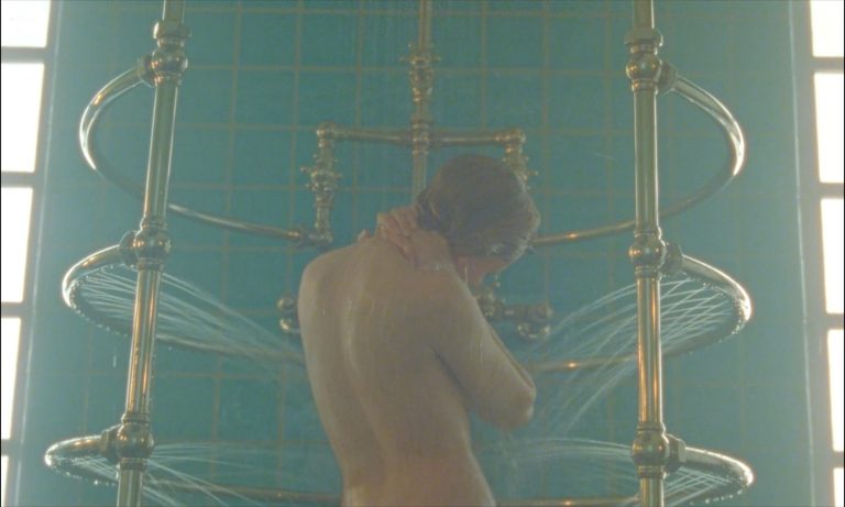 Kristen Stewart hot side boob and sexy in Spencer (2021) 1080p Web
