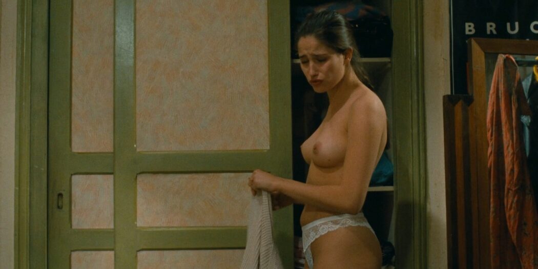 Marie Gillain nude topless L appat 1995 1080p BluRay 12
