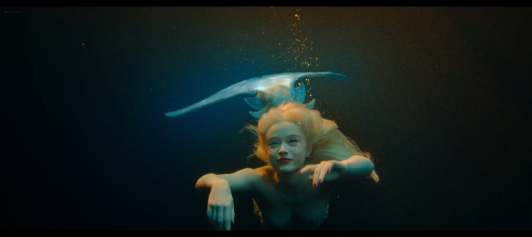 Marilyn Lima nude topless in Une sirene a Paris (FR-2020) 1080p BluRay