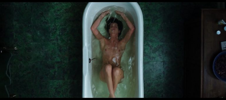 Stefania Rocca nude in the tub and sex – Dietro la notte (IT-2021) 1080p Web