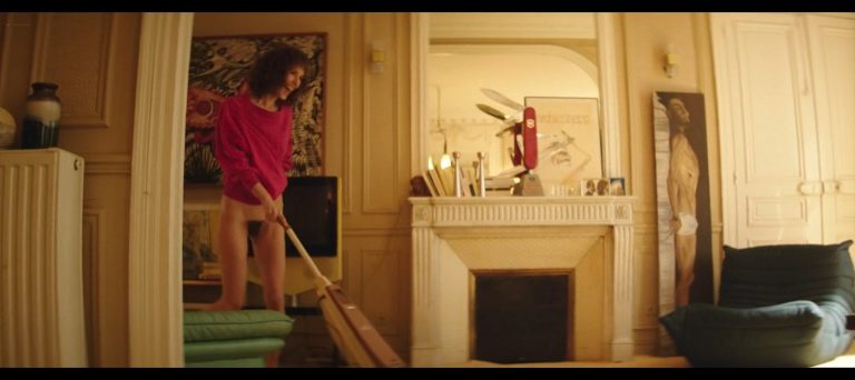 Doria Tillier nude  bush (merkin) Fleur Geffrier sexy – Mr Mme Adelman (FR-2017) 1080p BluRay