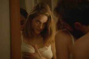 Fleur Geffrier nude Florence Thomassin boob and Noemie Schmidt hot A l interieur FR 2018 S1e1 2 720p 4