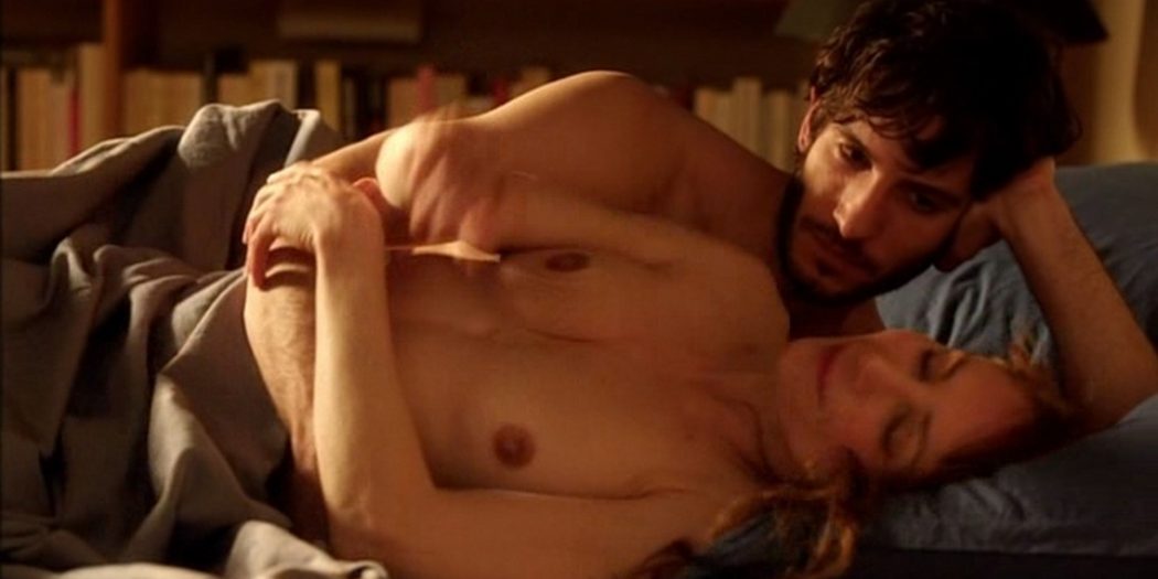 Julie Depardieu nude topless Alice Isaaz Emmanuelle Beart sexy Les Yeux jaunes des crocodiles FR 2014 DVDRip 15