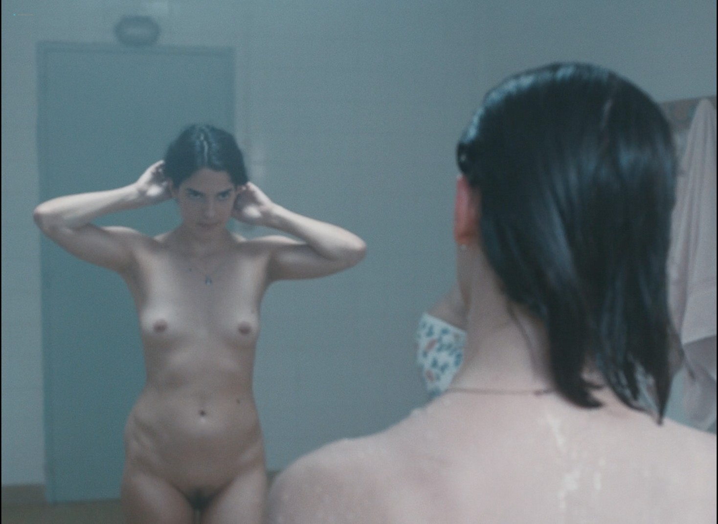 Anamaria Vartolomei nude in L'événement (FR-2021)