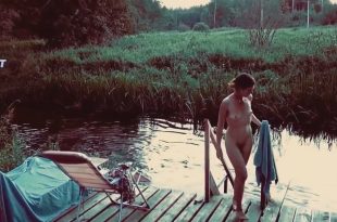 Sophie Reinhart nude full frontal and sex Velvet UK 2021 720p 5