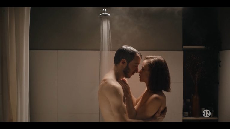 Caroline Taillet nude topless and wet – La Théorie du Y (BE-2021) S1 HDTV 1080p