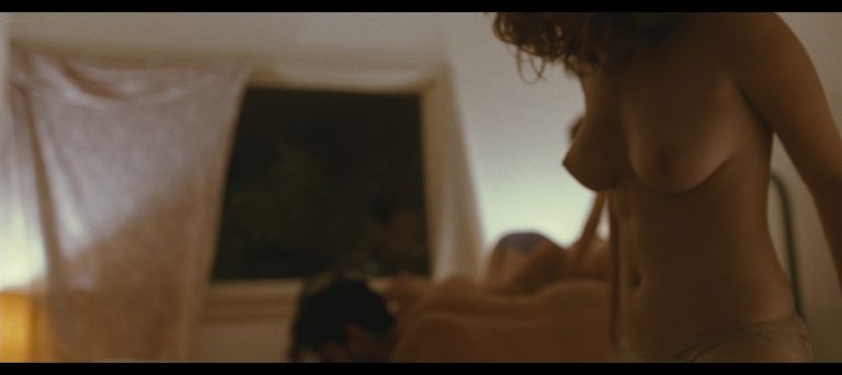 Elizabeth Olsen nude butt and topless in Martha Marcy May Marlene (2011) HD 1080p BluRay