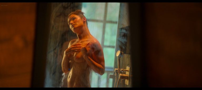 Flavie Péan nude in The Takedown (FR-2022)