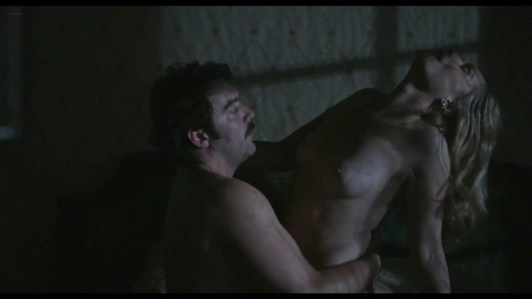 Emmanuelle Seigner nude topless and sex, Kristin Scott Thomas sexy in Dans la maison (FR-2012) 1080p HDTV