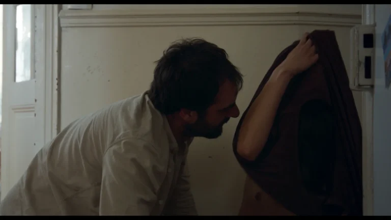 Anaïs Demoustier nude brief topless – Chère Léa (FR-2021) 1080p Web