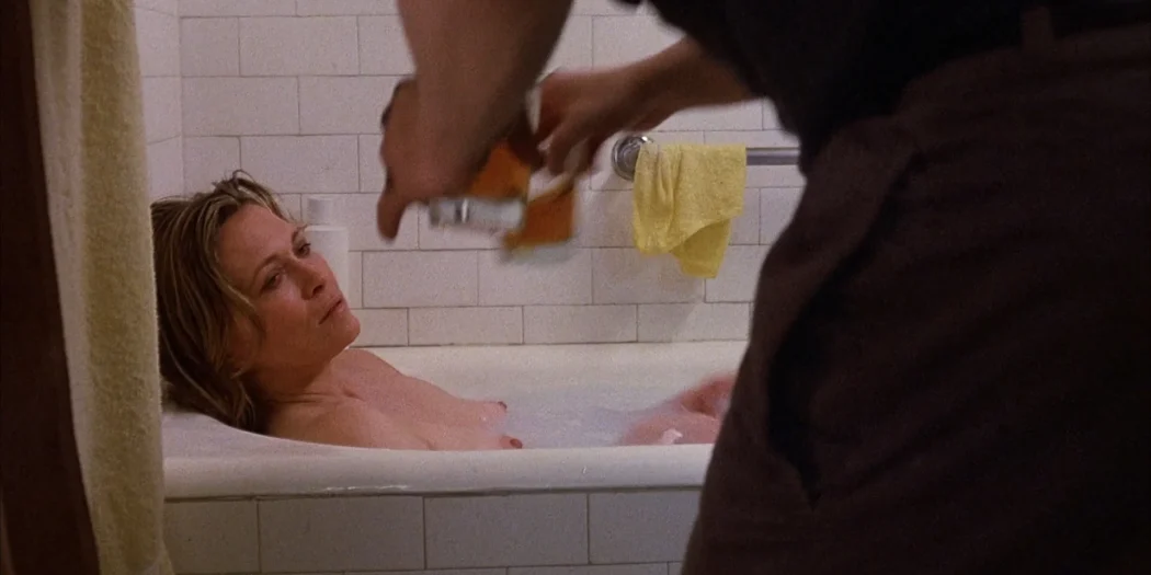 Faye Dunaway nude topless in the tub Barfly 1987 1080p BluRay 05