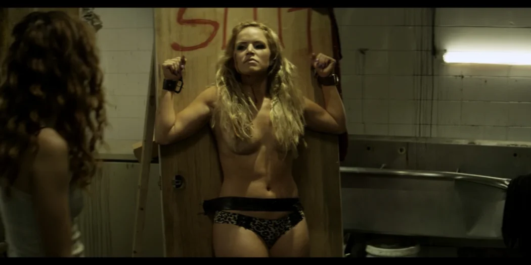 Emily Alatalonude nude topless The Scarehouse 2014 1080p BluRay REMUX 13