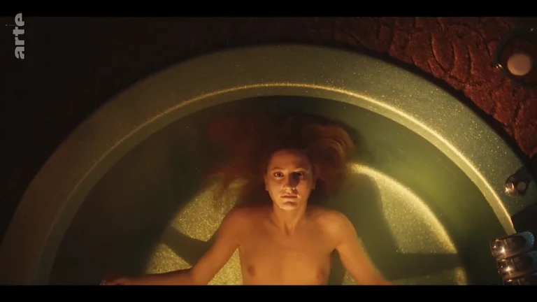 Lola Créton nude sex Henny Reents sex too – Les papillons noirs (FR-2021) S1e3-6 720p Web