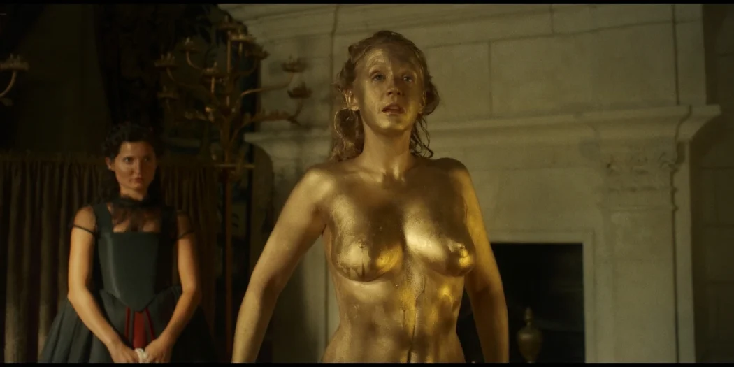Ludivine Sagnier nude topless The Serpent Queen s01e06 2022 1080p 03