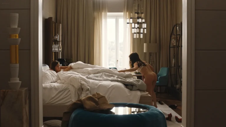 Aubrey Plaza and Sabrina Impacciatore sexy in The White Lotus (2022) s2e7