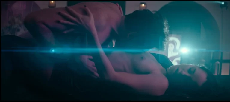 Matilde Gioli nude in Gli uomini d’oro (iT-2019)