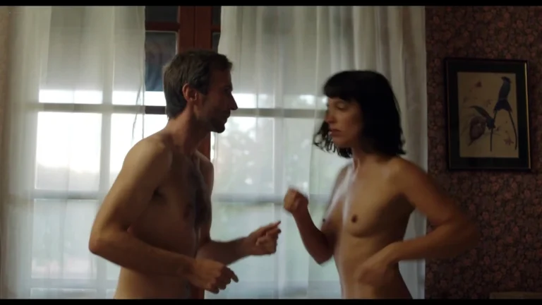 Vimala Pons nude in Vincent n’a pas d’écailles (FR-2014)