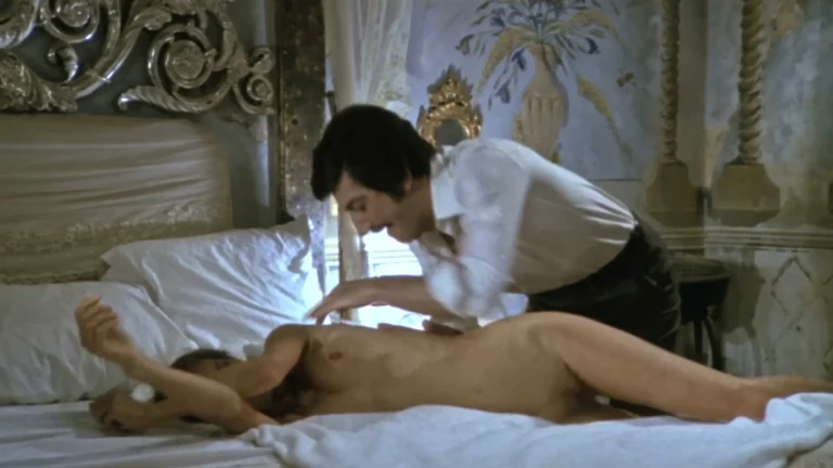 Teresa Ann Savoy nude in Le farò da padre (IT-1974)