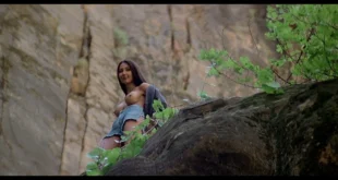 Vonetta McGee nude in The Eiger Sanction 1975 1080p BluRay 07