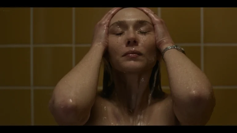 Elizabeth Olsen sexy in TV Show Love & Death (2023) s1e4