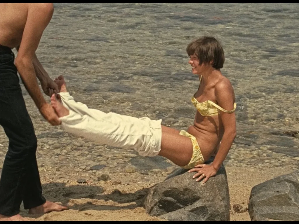 Haydée Politoff sexy in La Collectionneuse (FR-1967)