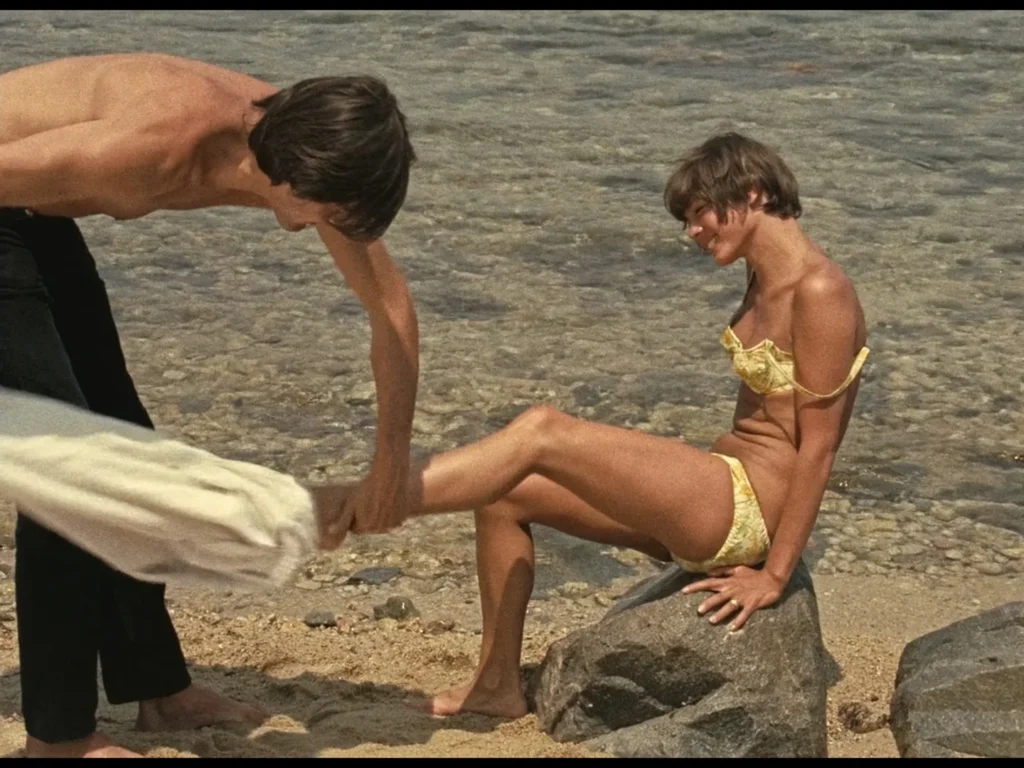 Haydée Politoff sexy in La Collectionneuse (FR-1967)