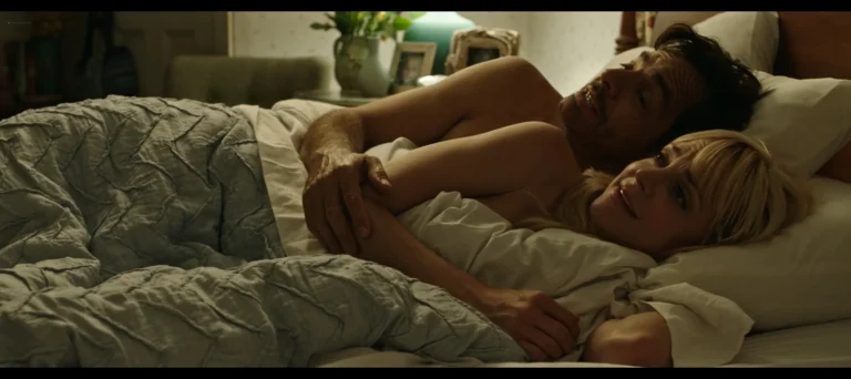 Anna Faris sexy Emily Maddison, Cynthia Mendez in Overboard (2018) 1080p BluRay