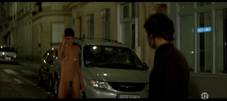 Omahyra Mota Garcia nude in Les derniers jours du monde (2009)