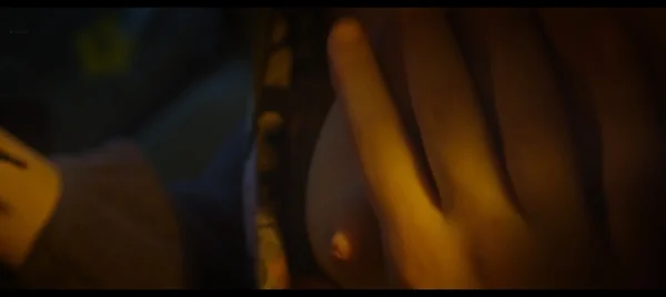 Paulina Galazka nude and sex in the car in Wspomnienie poprzedniego lata 2013 1080p 07