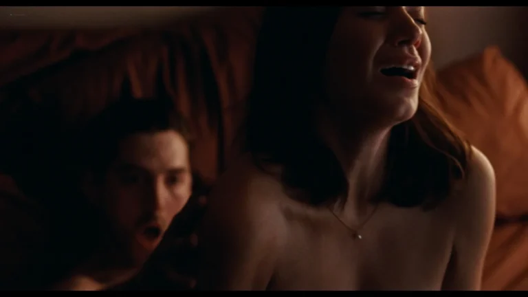 Magalie Lépine Blondeau hot sex scenes in Simple comme Sylvain (CA-2023)