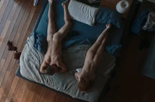Micaela Ramazzotti nude sex Beatrice Fiorentini nude iin Un Amore IT 2024 s1e1 4 1080p Web 04