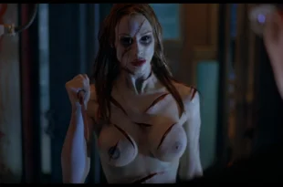 Shawna Loyer nude Shannon Elizabeth sexy in13 Ghost 2001 1080p BluRay REMUX 09