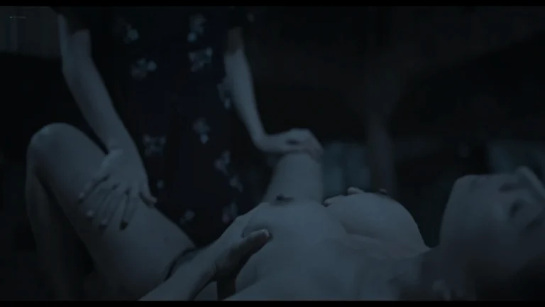 Azi Acosta hot sex scenes in Huwad (PH-2024)