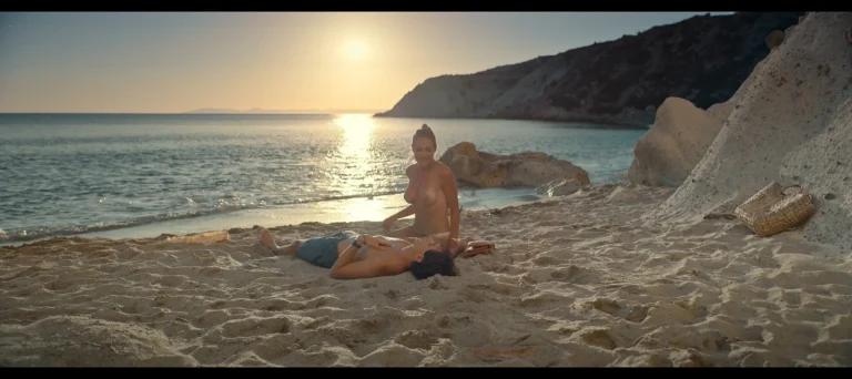 Meryem Uzerli nude topless scenes in TV Show Ru (TR-2024) s1e5