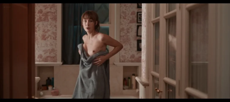 Almudena Amor nude scenes in La Mujer Dormida (ES-2024)