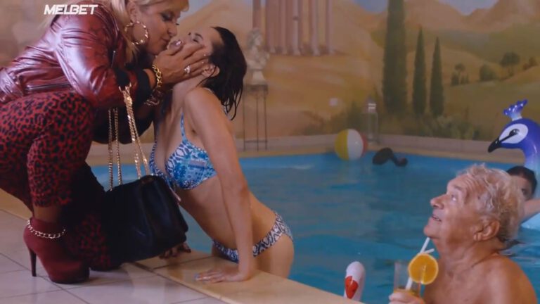 Aleksandra Hamkalo sexy wet scenes in Miszmasz czyli Kogel Mogel 3 (PL-2019)