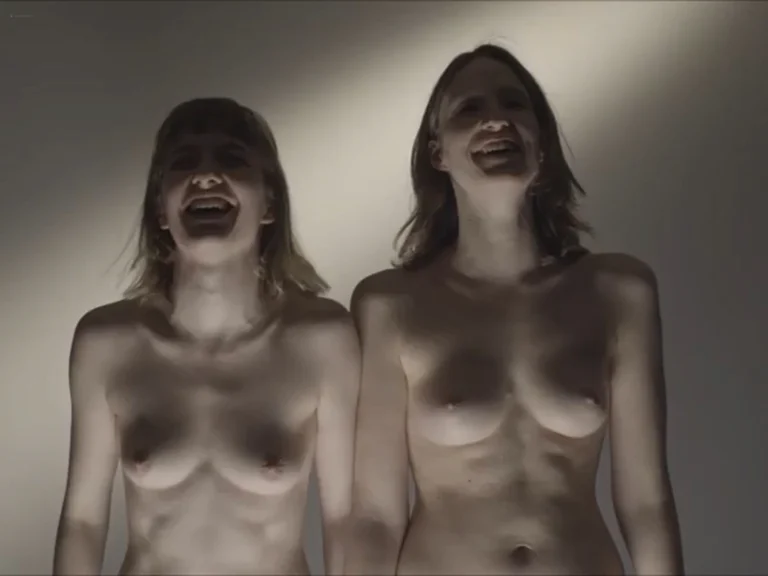 Anna Paliga nude scenes in Flamy (PL-2020) 720p Short