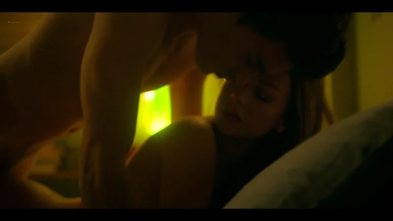 Ester Expósito hot sexy scenes in Elite Short Stories: Carla Samuel (ES-2021) 1080p Web