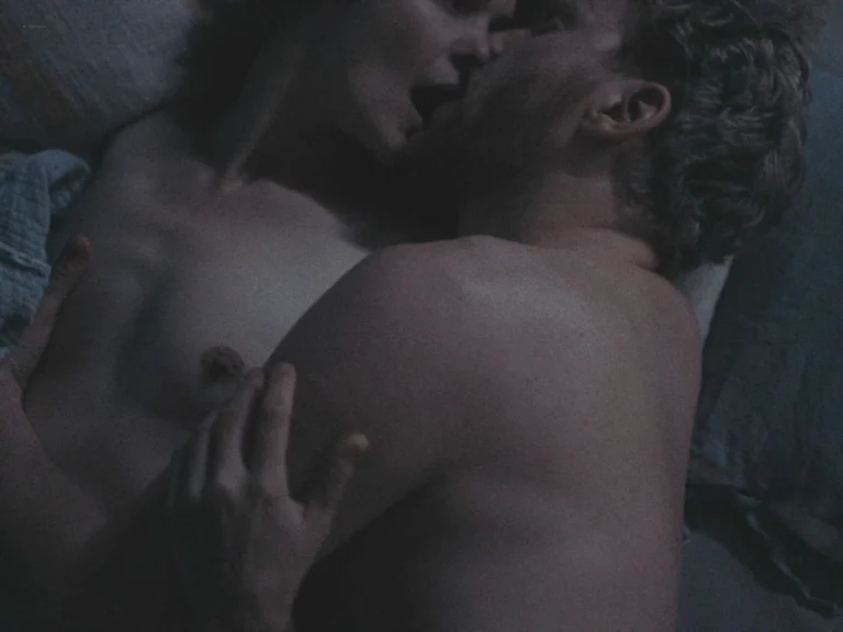 Luise Heyer nude sex scenes Lena Urzendowsky nude too in In die Sonne schauen (DE-2025) 1080p BluRay