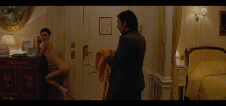 Natalie Portman nude butt scenes in Hotel Chevalier (2007) 1080/2160p BluRay