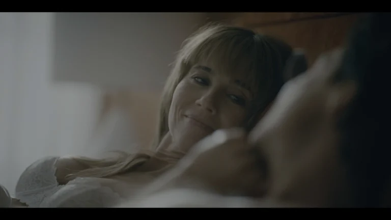 Linda Cardellini hot sex scenes in TV Show DTF: St.Louis (2026) s1e3 1080/2160p Web