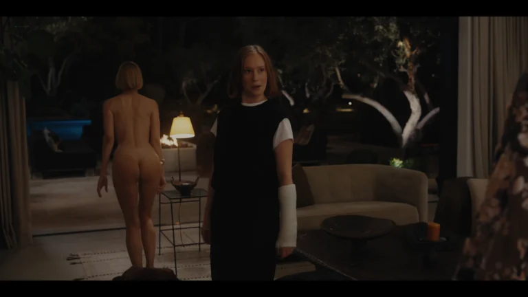 Leslie Bibb butt scenes Jean Smart, Hannah Einbinder sexy in TV Show Hacks (2026) s5e7 1080/2160p Web
