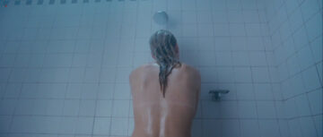 Laura Ramsey naked in the shower side boob - The Covenant (2006) hd1080p
