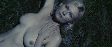 Kirsten Dunst nude topless in Lars von Trier's - Melancholia (2011) HD 1080p BluRay Kirsten Dunst nude topless in Lars von Trier's - Melancholia (2011) HD 1080p BluRay (3)