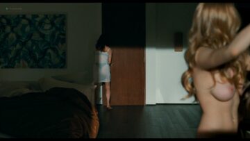 Amanda Seyfried nude lesbian sex with Julianne Moore nude too - Chloe (2009) HD 1080p BluRay Amanda Seyfried nude lesbian sex with Julianne Moore nude too - Chloe (2009) HD 1080p BluRay (5)