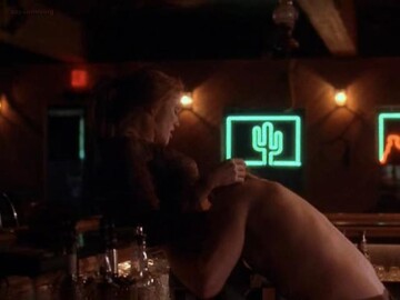 Angie Everhart hot and sexy - Wicked Minds (2002) (5)