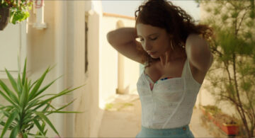 Lola Naymark nude full frontal - Au Fil D'Ariane (2014) Lola Naymark nude full frontal - Au Fil D'Ariane (2014)