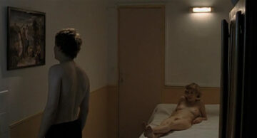 Lola Naymark nude topless and busty and Melanie Leary nude bush - Dans tes bras (FR-2009) Lola Naymark nude topless and busty and Melanie Leary nude bush - Dans tes bras (FR-2009) (5)